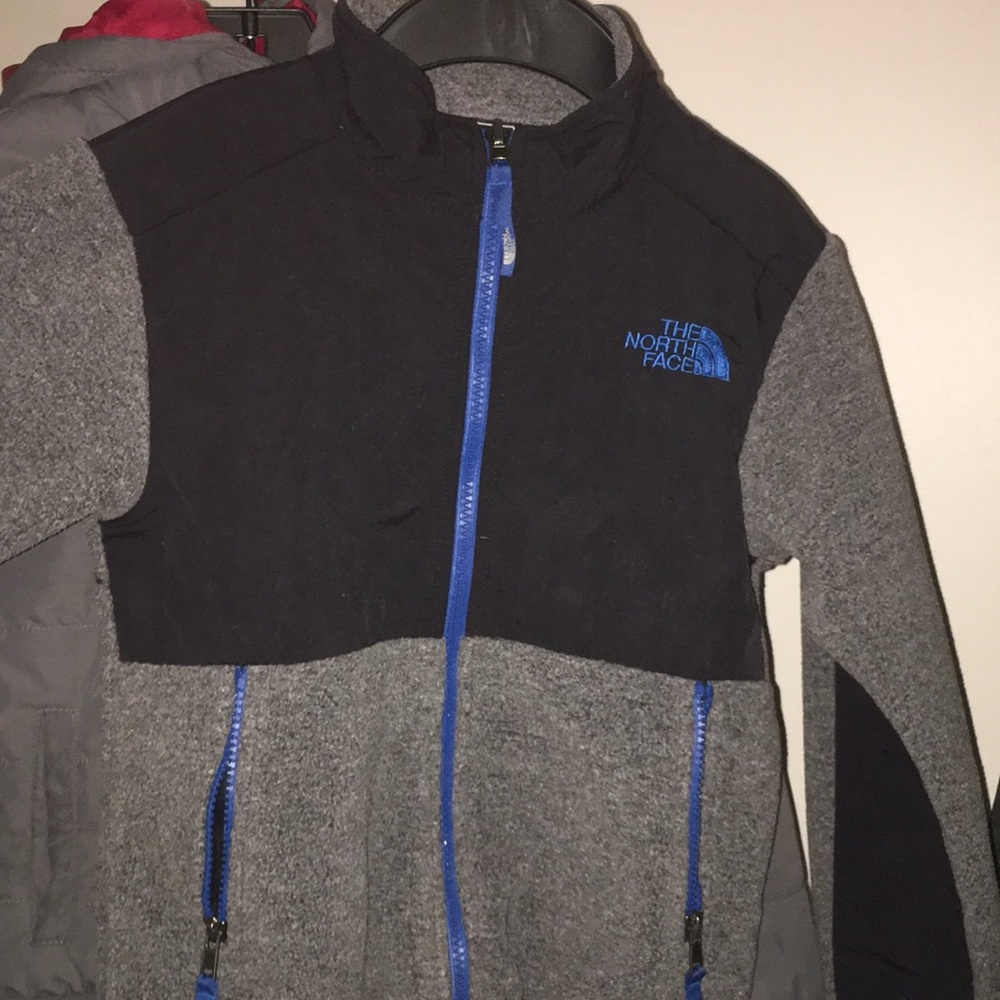 North face fleece size xs (6T) in boys